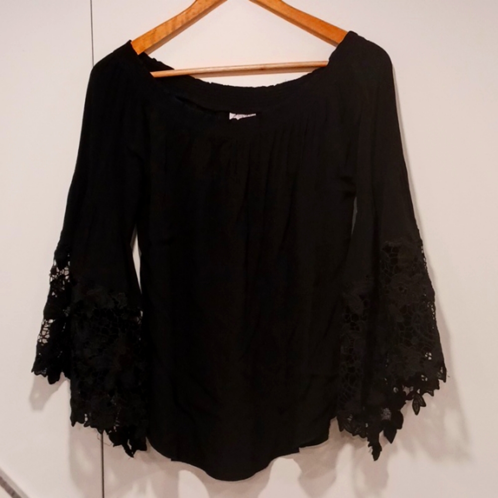Boho Black Off-the-shoulder Blouse NWOT